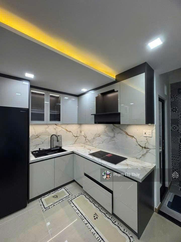 Nhà đẹp 3 tầng trung tâm, điện biên phủ  full nội thất  chỉ 50m ra trục chính, giá 5.45 tỷ