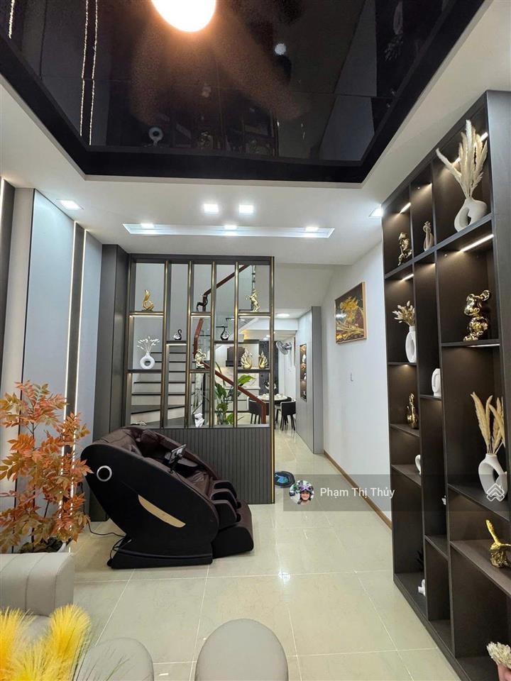 Nhà đẹp 3 tầng trung tâm, điện biên phủ  full nội thất  chỉ 50m ra trục chính, giá 5.45 tỷ