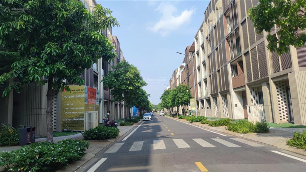 Bán gấp nhà phố soho the global city cắt lỗ 5 tỷ, sẵn sổ, nhà 5 tầng, có thang máy, hướng đnam mát