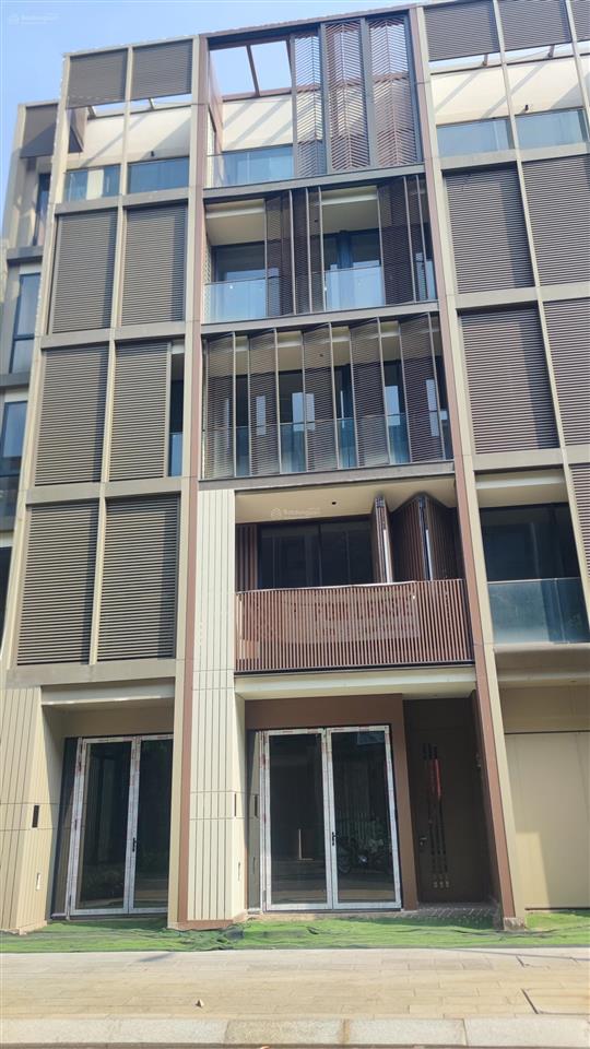 Bán gấp shophouse soho the global city, cắt lỗ 6 tỷ, 1 trệt 4 lầu, có thang máy,  0963 829 ***
