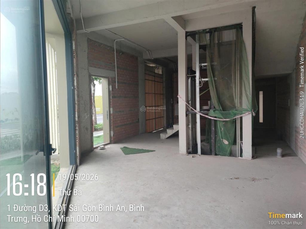 Cho thuê nhà phố căn góc 2 mặt đường 30m, 403m2 sàn, ngay tttm, nhạc nước, sát 10 toà chung cư