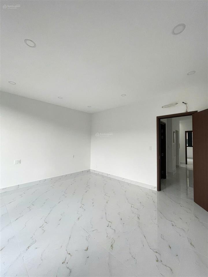 Cho thuê shophouse soho the global city htcb, mặt trục chính 20m, gần nhạc nước, sẵn thang máy