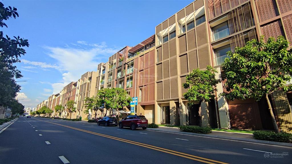 Cho thuê shophouse soho the global city, đường trục chính 20m, gần nhạc nước, sẵn thang máy