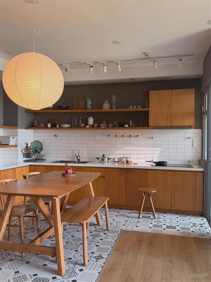 Cần bán gấp căn 2pn giá ngon nhất palm heights hiện tại chỉ 8,25 tỷ  mr đảng 0963 829 ***