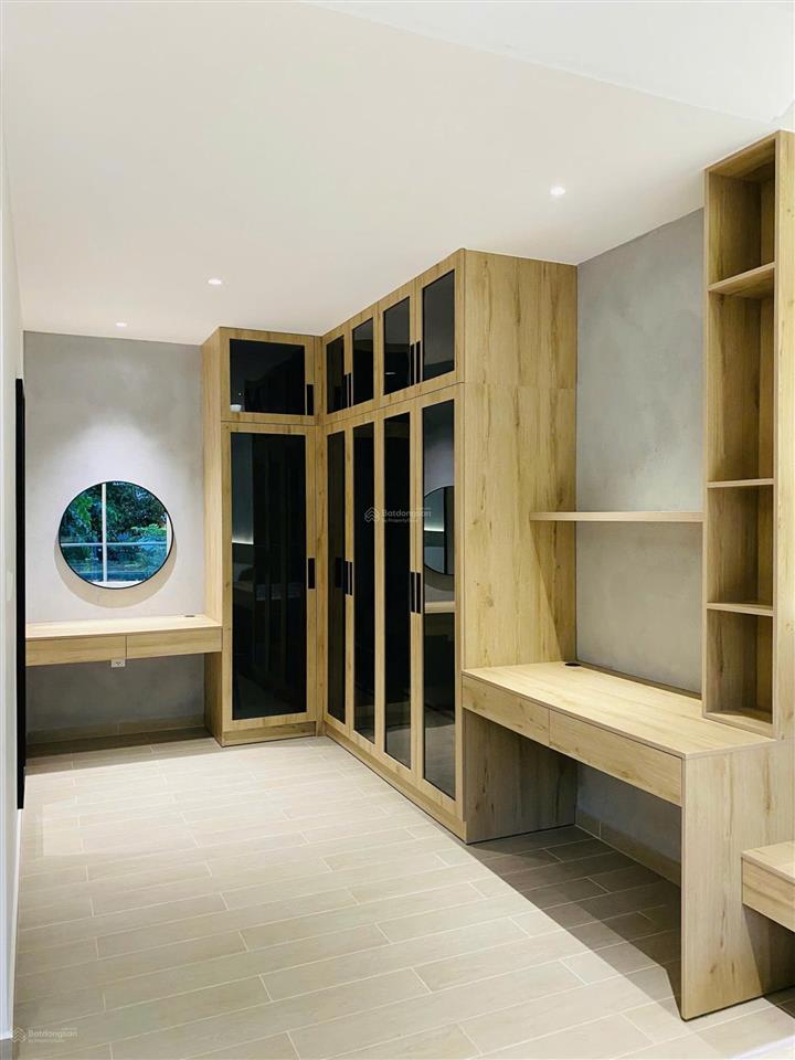Hiếm palm residence  nhà phố 6x17m vừa hoàn thiện full nội thất mới, compound  70tr/tháng