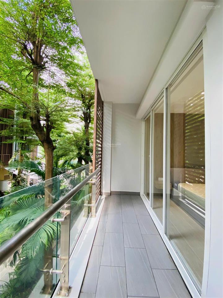 Hiếm palm residence  nhà phố 6x17m vừa hoàn thiện full nội thất mới, compound  70tr/tháng