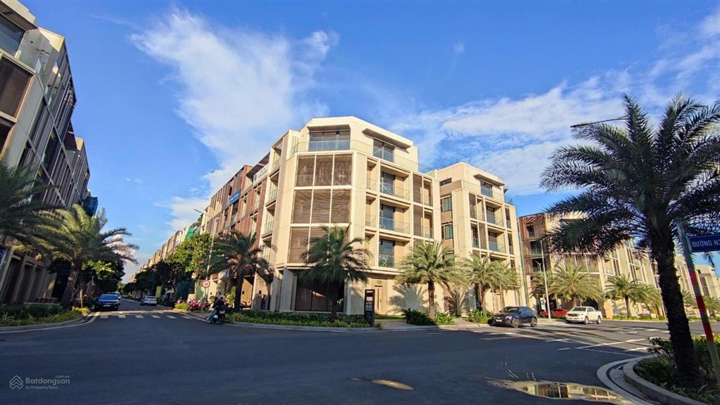 45 tr/th cho thuê nhà phố soho the global city  căn góc 3mt, vị trí cực đẹp, hđ dài 0963 829 ***