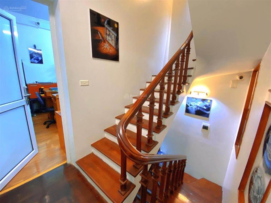 Trần bình sát đại học thương mại nhà dân lô góc ô tô chỉ 11,5 tỷ