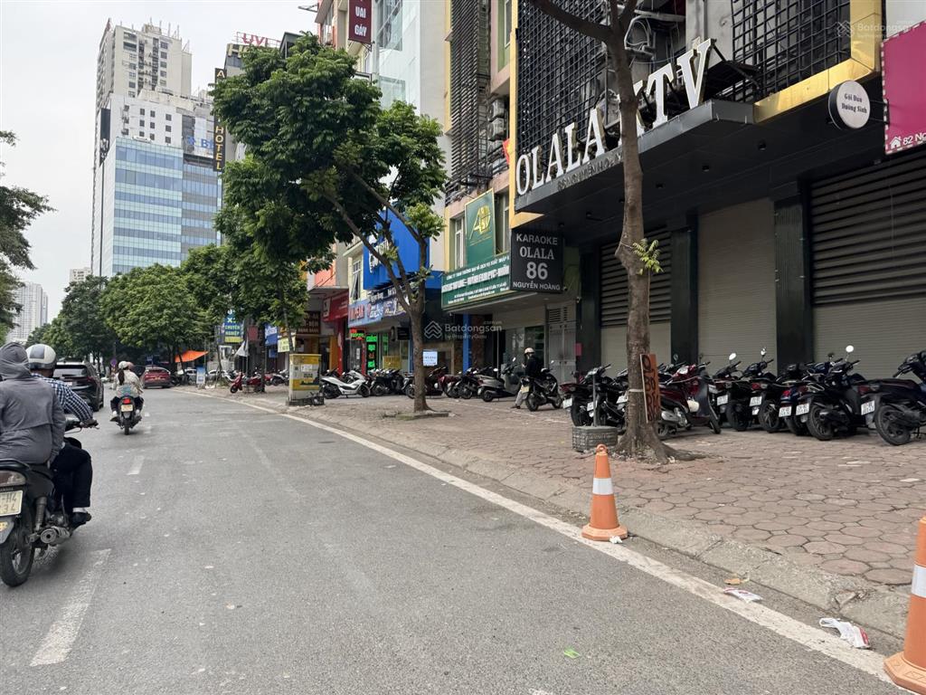 Mặt đường mỹ đình giảm sâu 5 tỷ, sổ gửi bank giá phát mãi