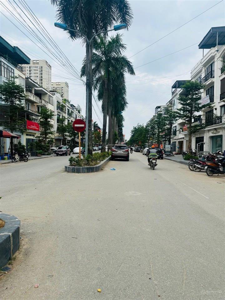 Trục chính đường đôi 30m kinh doanh sầm uất giảm sâu 2 tỷ