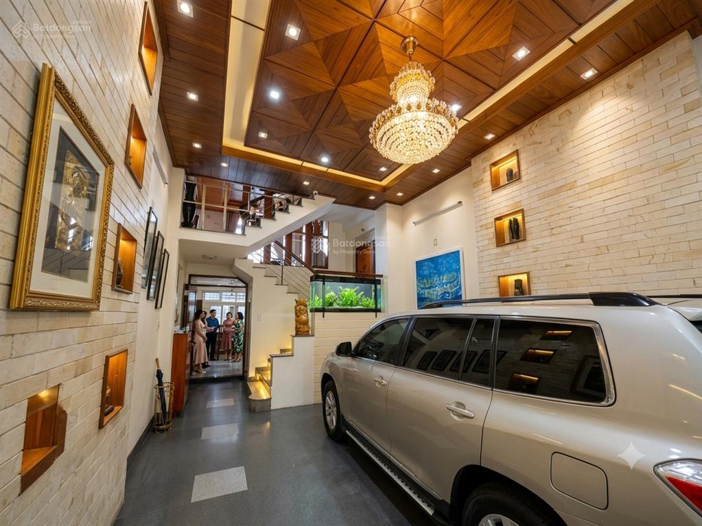 Mặt tiền nguyễn du trung tâm hải châu kinh doanh văn phòng sầm uất