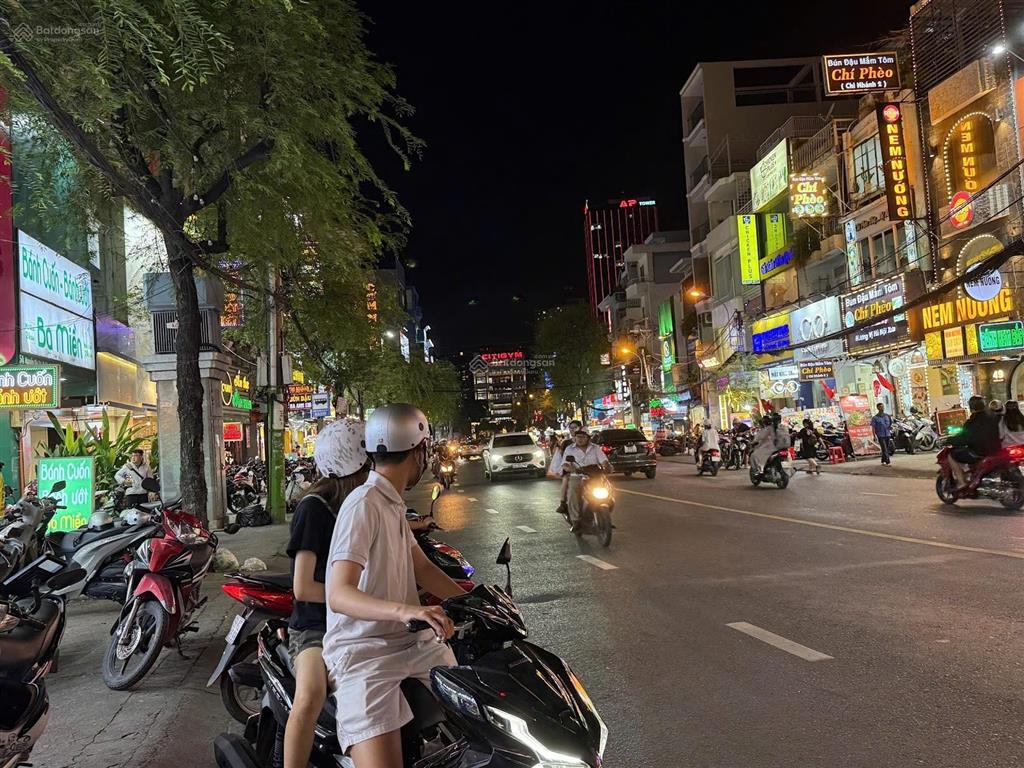 Mặt tiền nguyễn gia trí, bình thạnh nhà đẹp 3 tầng