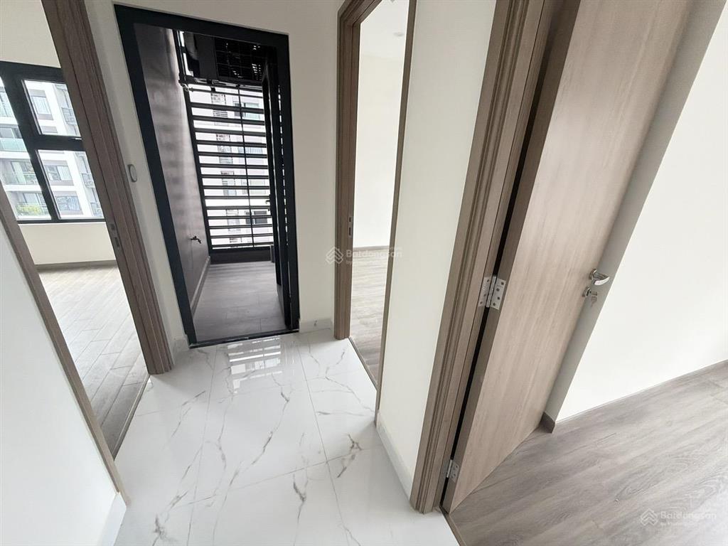 Bán căn 3pn 81,8m2 giá chỉ 4,047 tỷ tại the beverly solari  ký hđmb với chủ đầu tư