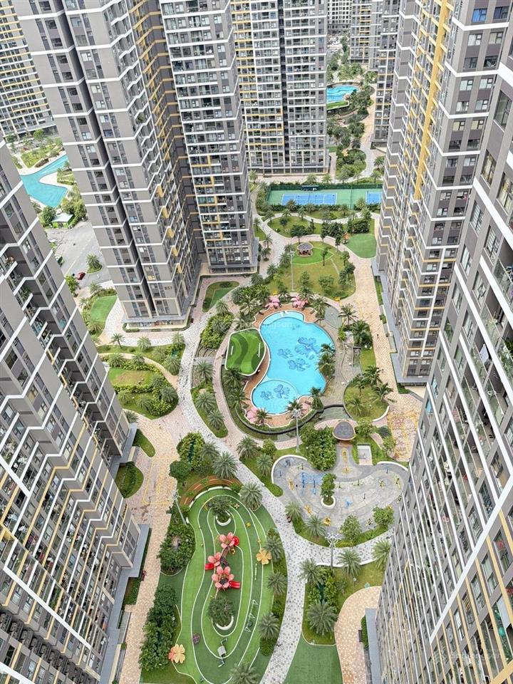 Bán căn 3pn 81,8m2 giá chỉ 4,047 tỷ tại the beverly solari  ký hđmb với chủ đầu tư
