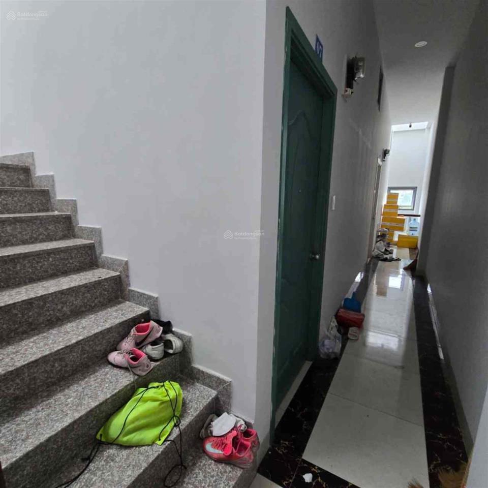 Bán căn hộ dịch vụ q9 đường man thiện