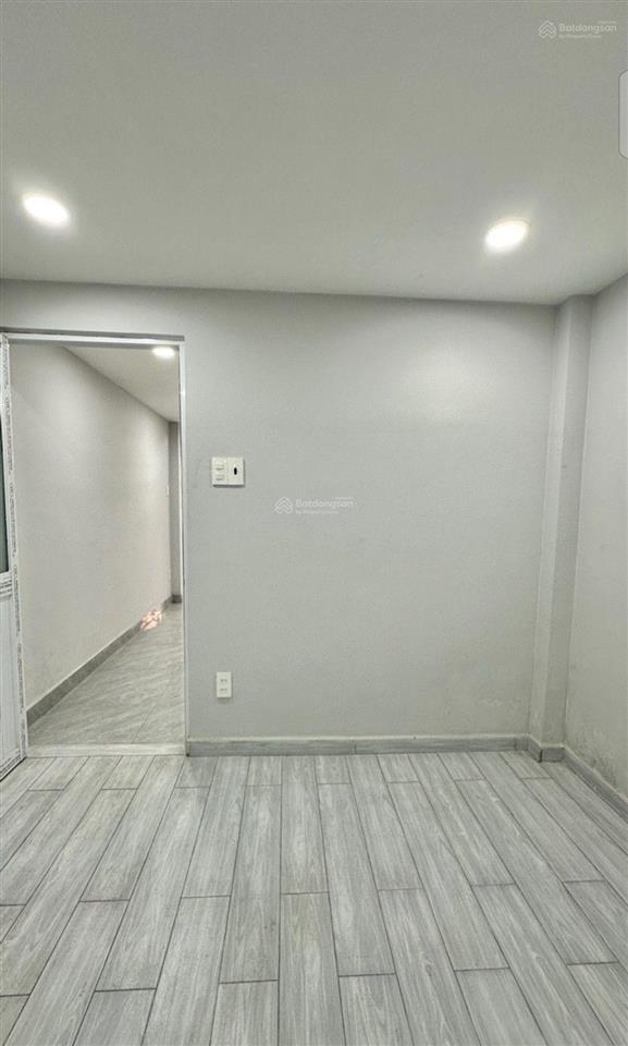 Giá sốc 3,2 tỷ  nhà gần ngã tư trung chánh