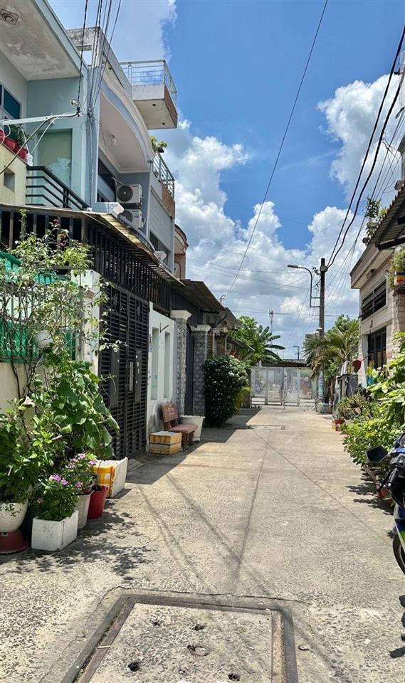 Giá sốc 3,2 tỷ  nhà gần ngã tư trung chánh
