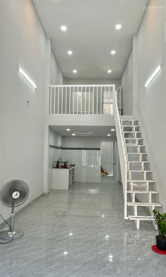Giá sốc 3,2 tỷ  nhà gần ngã tư trung chánh