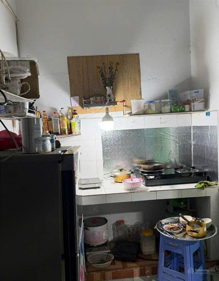 Cắt lỗ 100 triệu  nhà 72m hẻm xe hơi bà điểm chỉ 4 tỷ giá mới chỉ 4 tỷ (tl)
