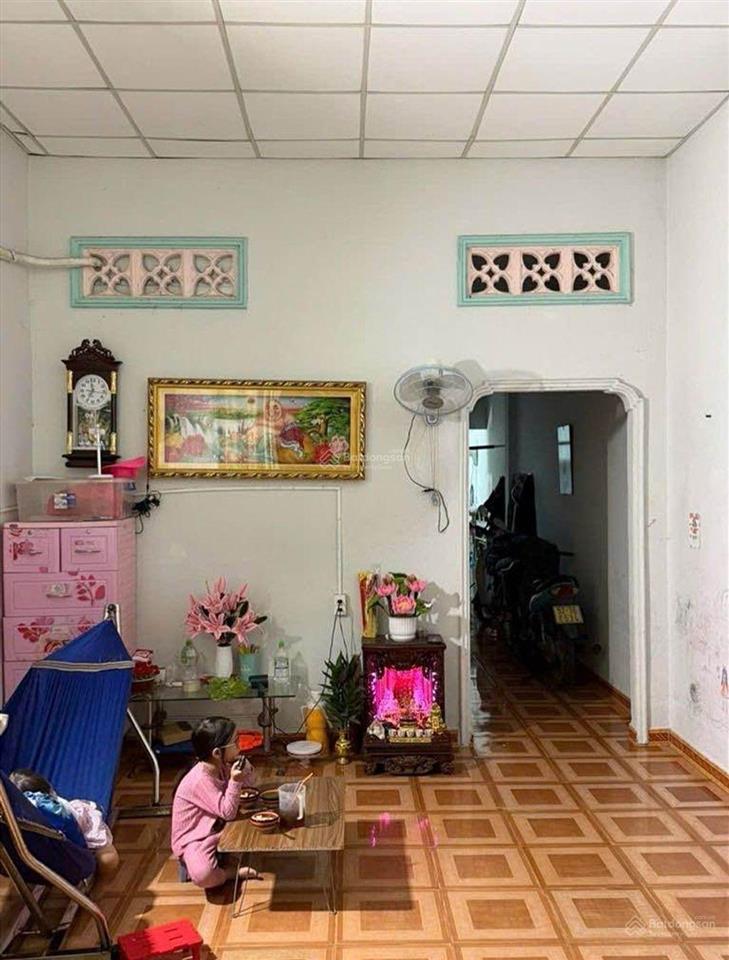 Cắt lỗ 100 triệu  nhà 72m hẻm xe hơi bà điểm chỉ 4 tỷ giá mới chỉ 4 tỷ (tl)