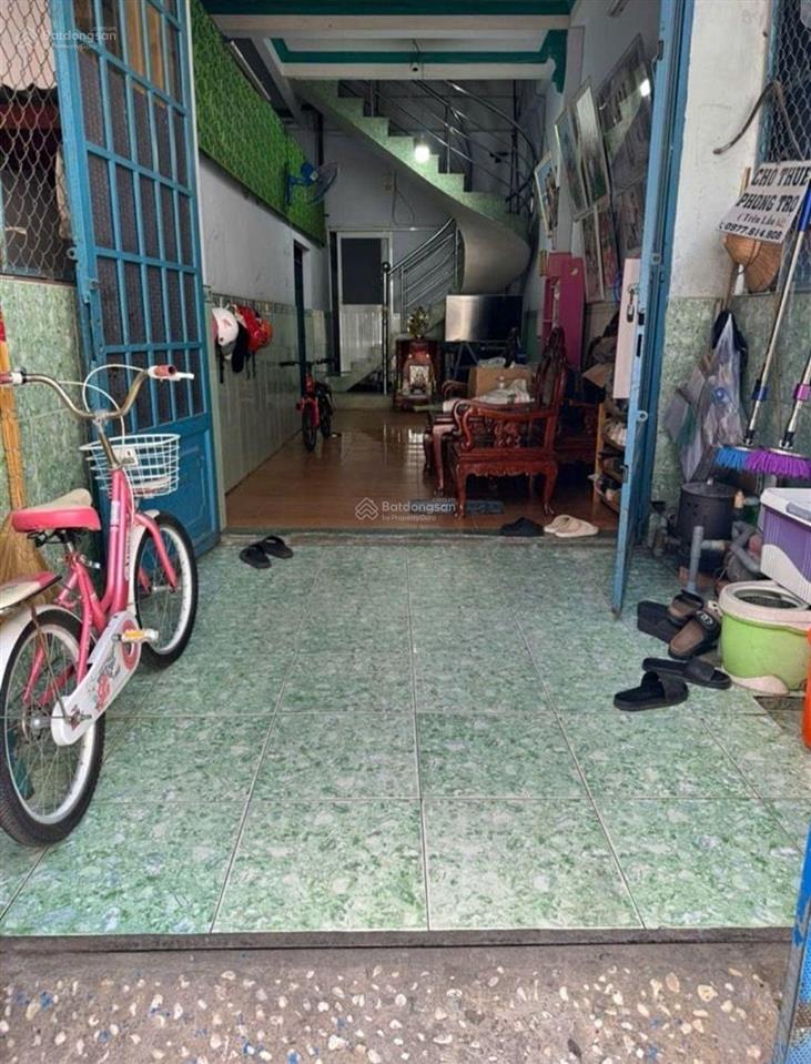 Giảm sốc 3,5 tỷ chỉ còn 7,3 tỷ nhà mặt phố quận 12