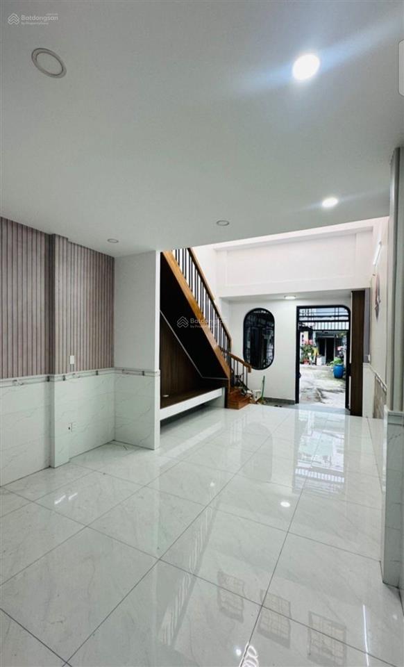 Nhà hẻm ô tô chỉ 4,05 tỷ gần chợ thiếc, lê văn khương, q.12