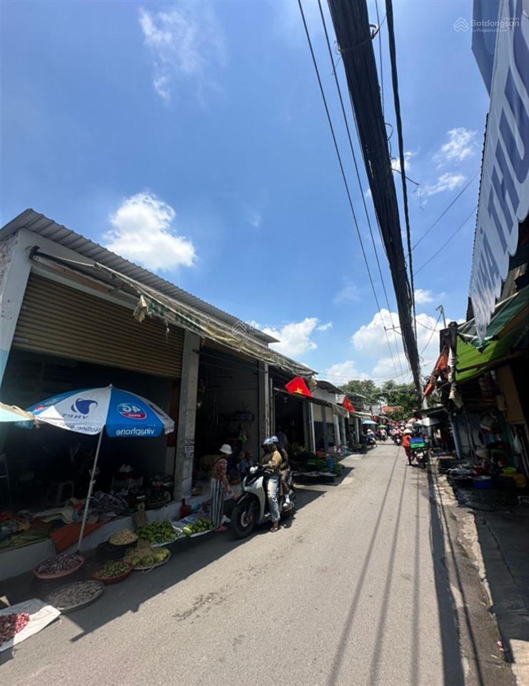 Nhà hẻm ô tô chỉ 4,05 tỷ gần chợ thiếc, lê văn khương, q.12