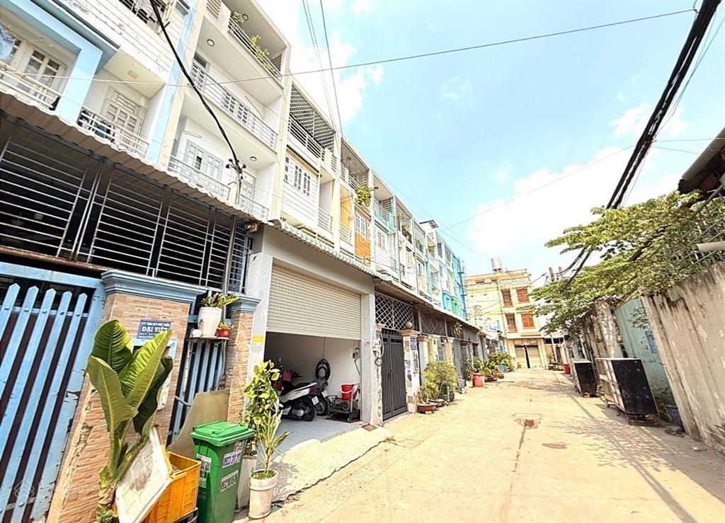 Hot! hàng hiếm trung chánh nhà 3 lầu đường tải quay đầu  có dòng tiền chỉ hơn 5 đồng