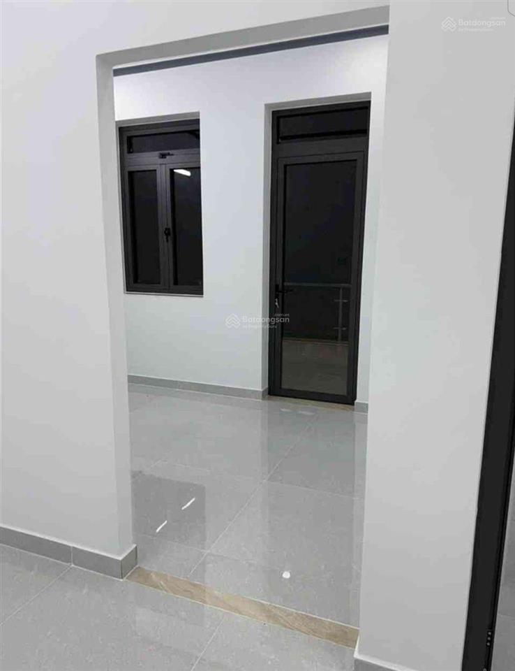 Hiếm có khó tìm nhà 2 tầng hóc môn ngang 8m, full nội thất, chỉ 5.** tỷ!