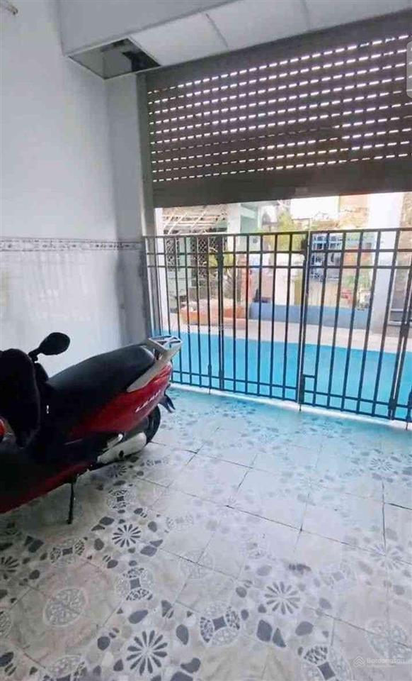 Giá chỉ 4,1 tỷ  sở hữu ngay nhà đẹp nguyễn ảnh thủ  ô tô đậu cửa