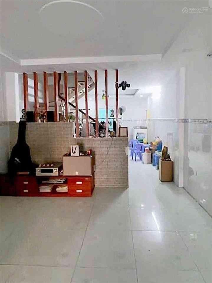 Giá chỉ 4,1 tỷ  sở hữu ngay nhà đẹp nguyễn ảnh thủ  ô tô đậu cửa