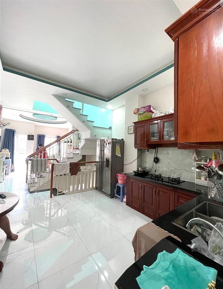 Nhà mới đẹp  ô tô ngủ trong nhà  chỉ 5,4 tỷ