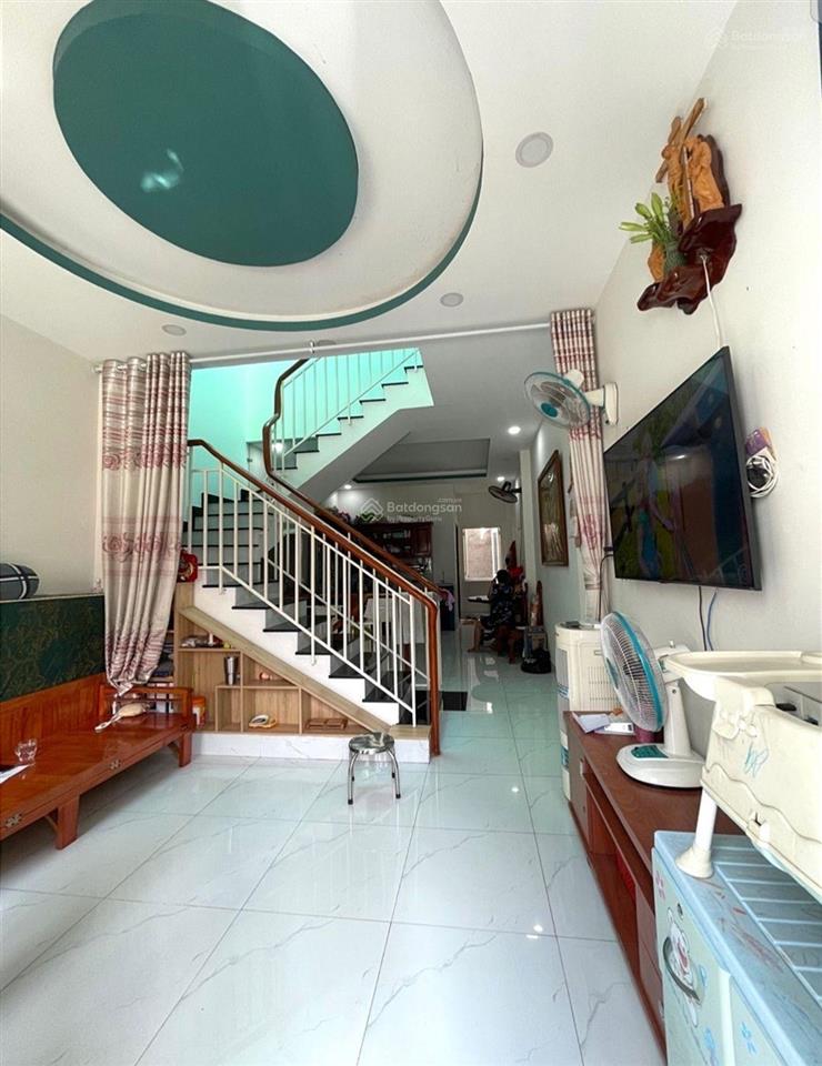 Nhà mới đẹp  ô tô ngủ trong nhà  chỉ 5,4 tỷ