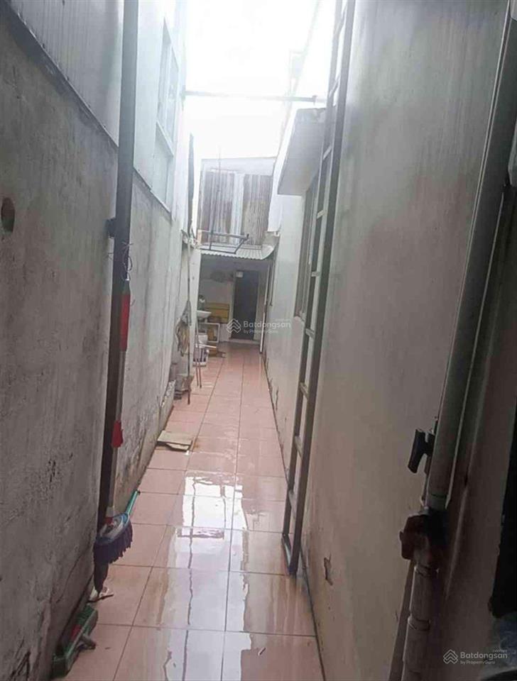 Chỉ 5,5 đồng  có ngay nhà trường chinh  100m2 (5*20)  shr  xe hơi quay đầu