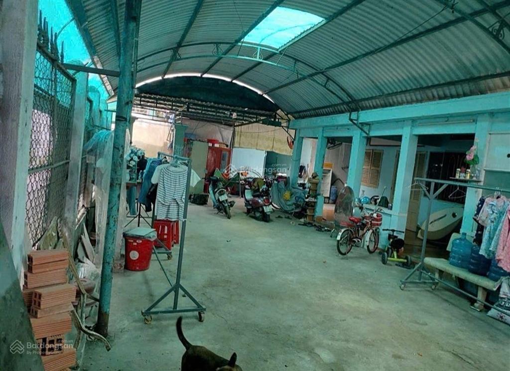 Chủ gấp bán  nhà đông lân  250m2 (15,9*18,2m)  shr  chỉ 4,55 tỷ