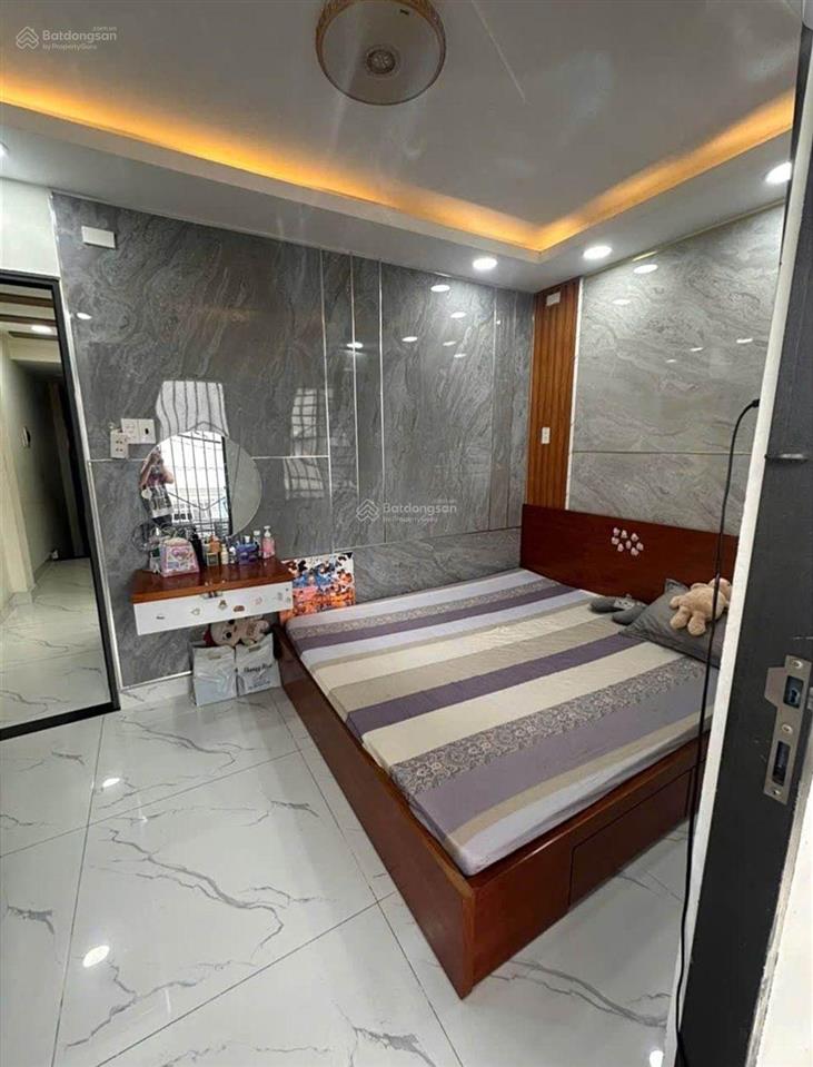 Góc hai. mặt tiền đông hưng thuận 26  2 tầng  full nội thất cao cấp  shr  chỉ 6,4 đồng