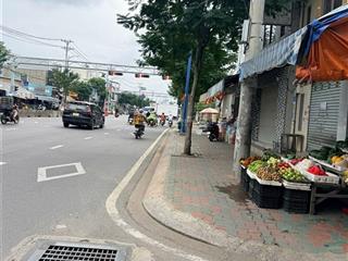 Nhà đẹp 3 tầng đặng thúc vịnh  xe hơi đậu cửa  shr  chỉ 3,45 tỷ