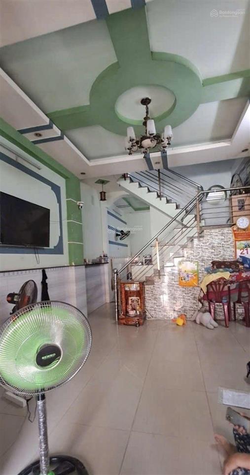 Nhà đẹp 3 tầng đặng thúc vịnh  xe hơi đậu cửa  shr  chỉ 3,45 tỷ