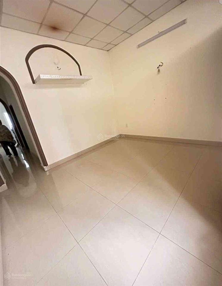Chủ gấp bán  nhà mặt tiền kinh doanh dương thị mười  2 tầng  đường 7m  shr  chỉ 4,7 tỷ
