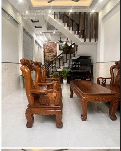 Căn bật nhất tân chánh hiệp q12, nhà đẹp 3 tầng lầu  4x16  xe tải né nhau  chỉ 6,1 tỷ