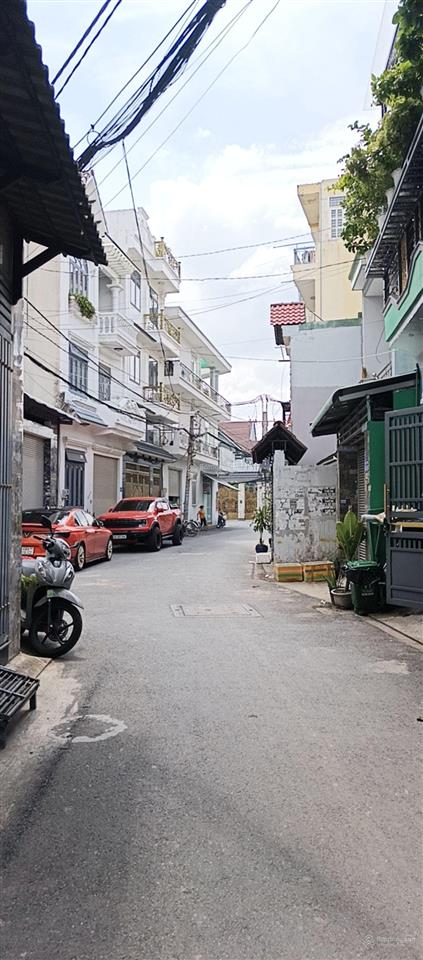 Chủ gấp bán nhà đẹp tân chánh hiệp  4 tầng  đường 7m  shr  full nội thất  gần hiệp thành city