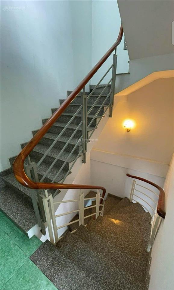 Chủ gấp bán  nhà mới 3 tầng tân chánh hiệp  hơn 60m2  5 phòng ngủ  q12  shr  nhỉnh 4 tỷ