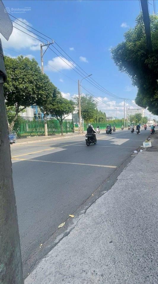 Nhà mới đẹp  2 tầng  dọn vào ở ngay, shr, ôtô đậu cửa  trục lê văn khương  nhỉnh 4 tỷ