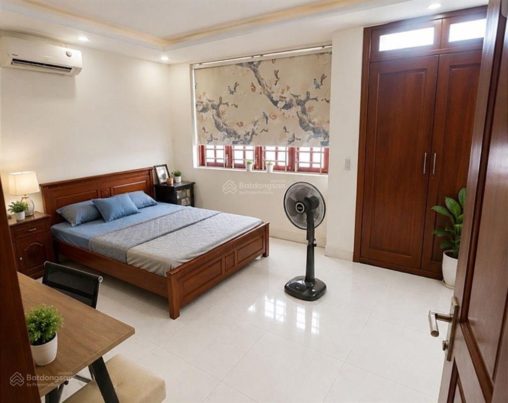 Nhà mới đẹp  5 tầng  dọn vào ở ngay  ô tô đậu cửa  shr  nhỉnh có 5 đồng  trục dương thị mười