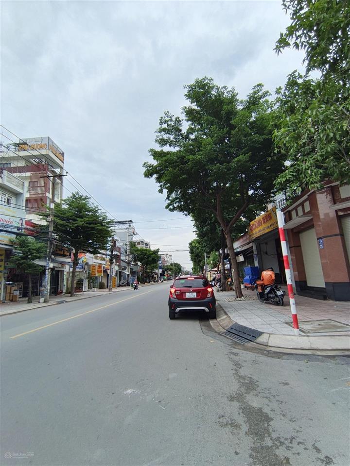 Nhà mới đẹp  5 tầng  dọn vào ở ngay  ô tô đậu cửa  shr  nhỉnh có 5 đồng  trục dương thị mười