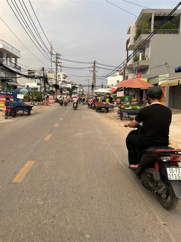 Giảm sâu 4,8 tỷ còn 3,99 tỷ nhà đẹp ở ngay tân thới hiệp  90m2  đường ô tô thông  2 tầng  shr 