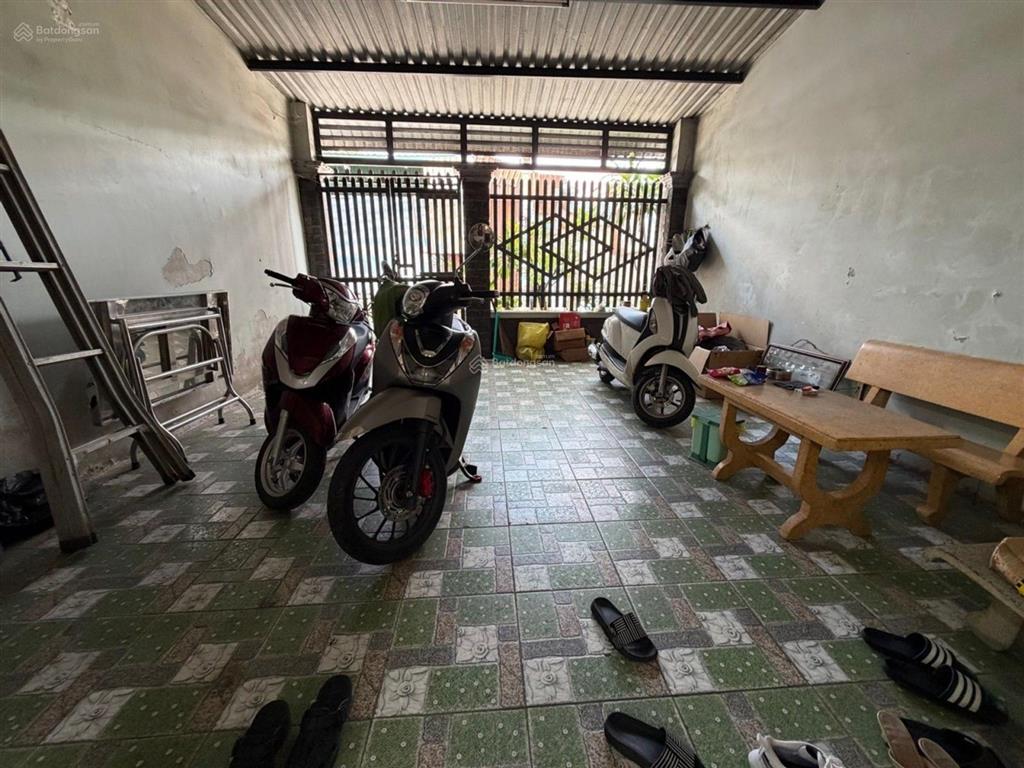 Nhà đẹp ở ngay sát. mặt tiền trần văn mười90m22 tầng  xe tải thôngchỉ 3,62 tỷ tl