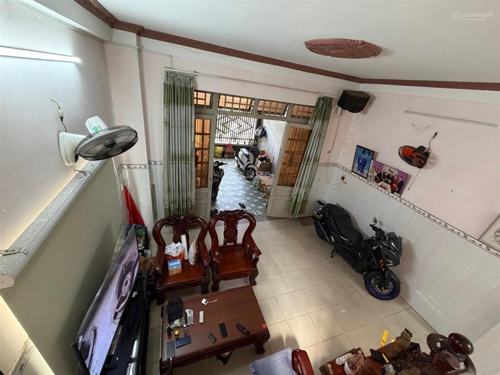 Nhà đẹp ở ngay sát. mặt tiền trần văn mười90m22 tầng  xe tải thôngchỉ 3,62 tỷ tl
