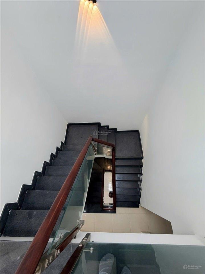 Nhà đẹp lâm thị hố (kế bên hiệp thành city) 3 tầng full nội thất45m2shrdọn vào ở ngay4,88 tỷ
