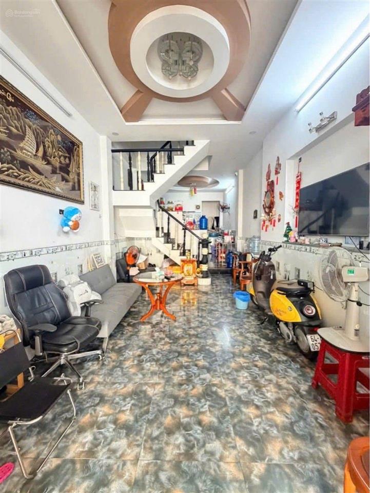 Chỉ 4,1 tỷ sở hữu ngay nhà đẹp ở ngay 3 tầng4 phòng ngủ54m2shrôtô đậu cửa